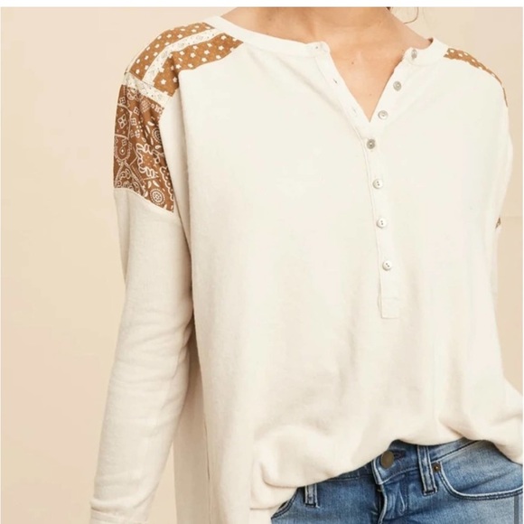 In Loom branded button front pullover top. Women's size small - Picture 4 of 11